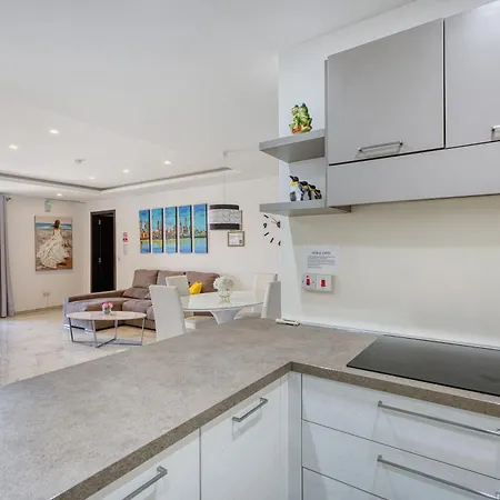 Sliema 3-bed With Ac Terrace And Wifi Apartment *