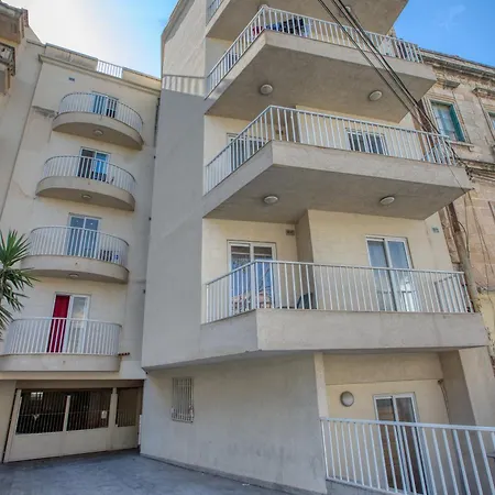 Sliema 3-bed With Ac Terrace And Wifi Gzira