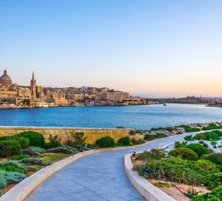 Sliema 3-bed With Ac Terrace And Wifi *