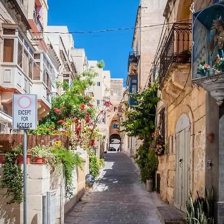 Sliema 3-bed With Ac Terrace And Wifi *