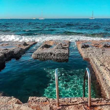 Apartment Sliema 3-bed With Ac Terrace And Wifi *