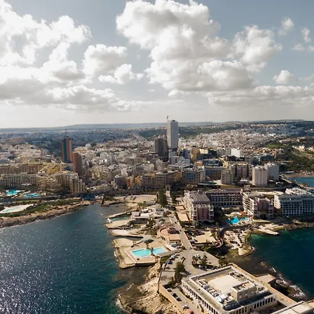 Sliema 3-bed With Ac Terrace And Wifi Apartment